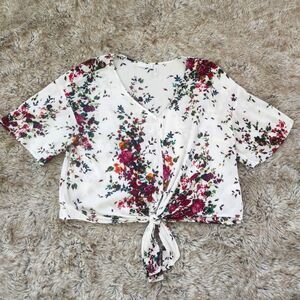 LUQ Rhee Tie Front Short Sleeve‎ Crop Top White Floral Relaxed Fit Size Medium